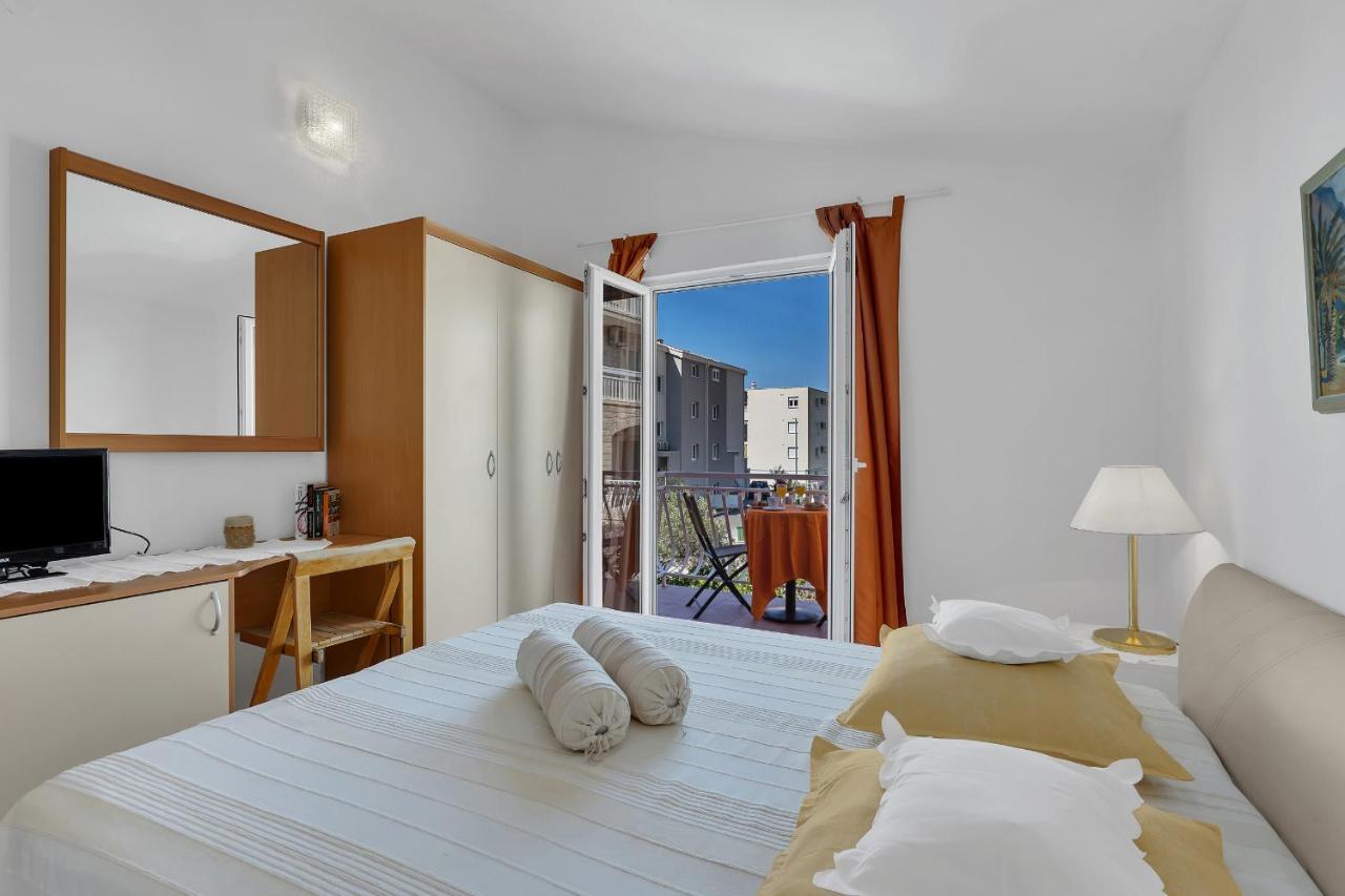 Apartments Paunovic Makarska Exterior photo